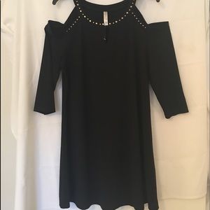 Per Seption Concept Cold Shoulder Black Brass L